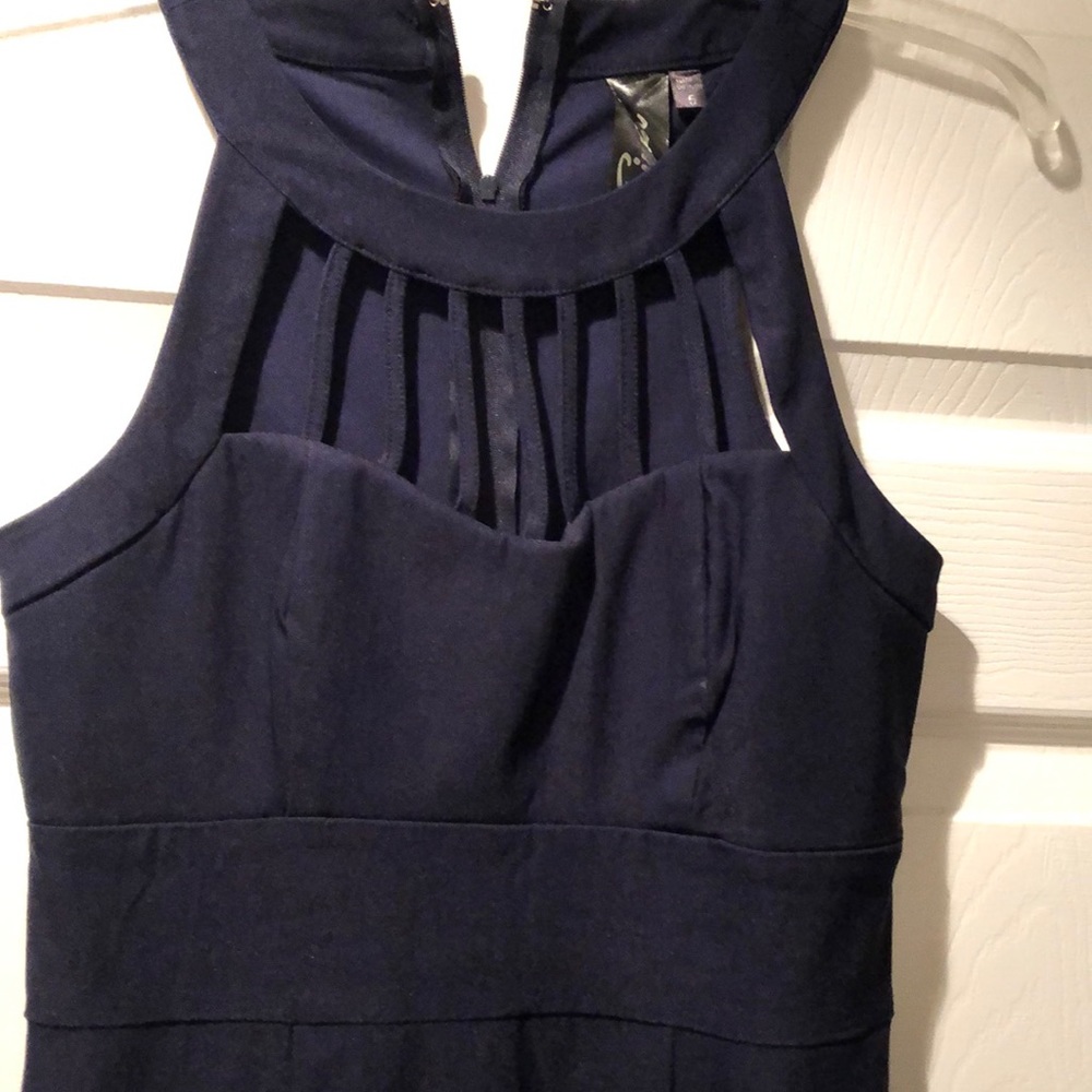 Dress - Picture 2 of 4